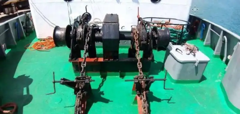 இழுக்கும் படகு விற்பனைக்கு