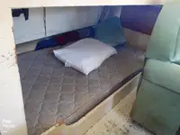 டிராலர் விற்பனைக்கு