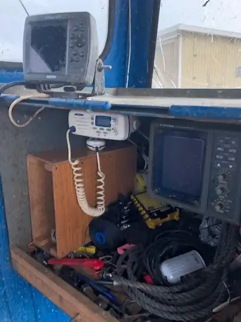 டிராலர் விற்பனைக்கு
