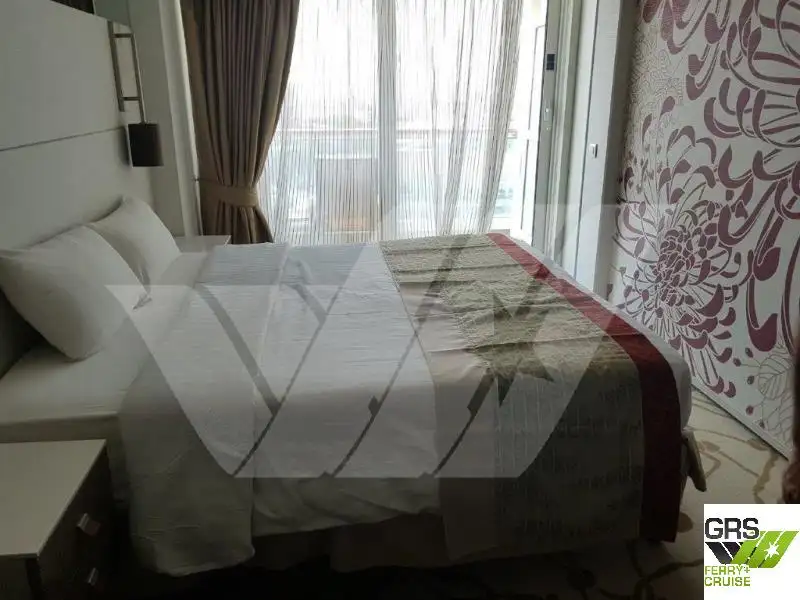குரூஸ் கப்பல் விற்பனைக்கு