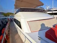 படகு விற்பனைக்கு
