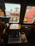 கண்டெய்னர் கப்பல் விற்பனைக்கு