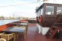 பarge விற்பனைக்கு