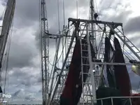 டிராலர் விற்பனைக்கு