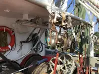டிராலர் விற்பனைக்கு