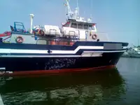 குழு படகு விற்பனைக்கு