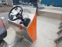 வேலை செய்யும் படகுகள் விற்பனைக்கு