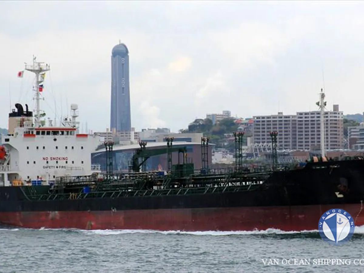 எண்ணெய் / இரசாயன டேங்கர் விற்பனைக்கு