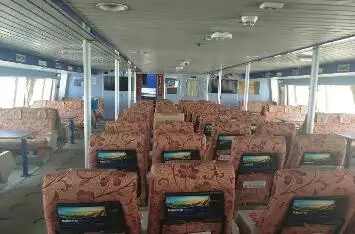குரூஸ் கப்பல் விற்பனைக்கு
