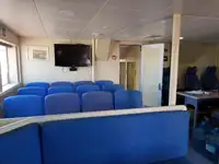 காவல் படகு விற்பனைக்கு
