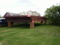 பarge விற்பனைக்கு