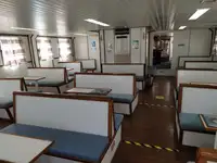 குரூஸ் கப்பல் விற்பனைக்கு