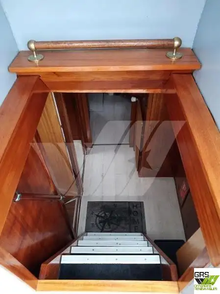 வேலை செய்யும் படகுகள் விற்பனைக்கு