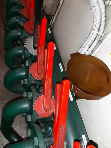 டிராலர் விற்பனைக்கு