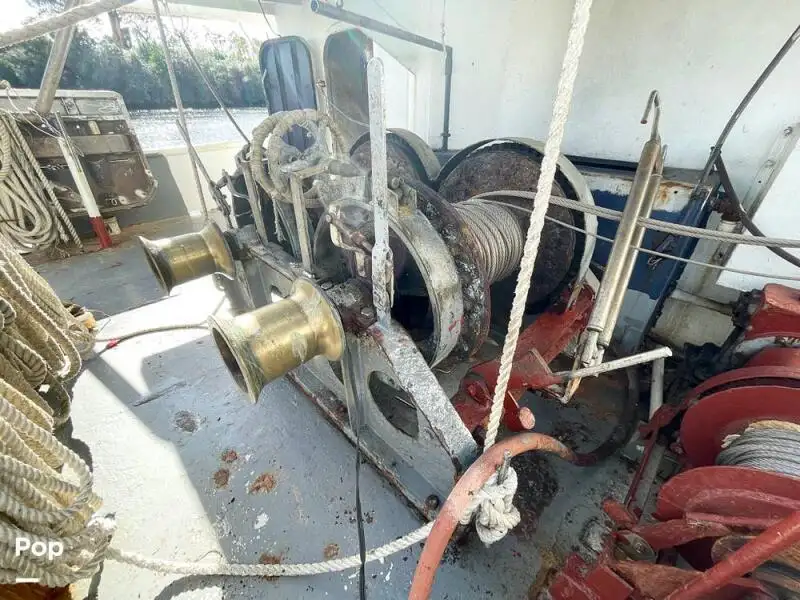 டிராலர் விற்பனைக்கு