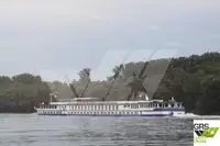 குரூஸ் கப்பல் விற்பனைக்கு