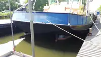 டிராலர் விற்பனைக்கு