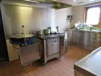 பர்ஸ் சீனர் விற்பனைக்கு
