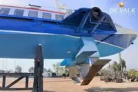 ஹைட்ரோஃபாயில் விற்பனைக்கு