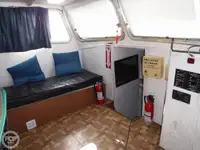 டிராலர் விற்பனைக்கு