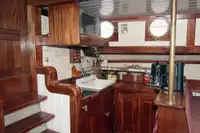 படகு விற்பனைக்கு