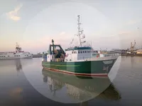 டிராலர் விற்பனைக்கு