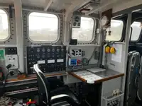 குழு படகு விற்பனைக்கு