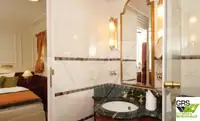 குரூஸ் கப்பல் விற்பனைக்கு