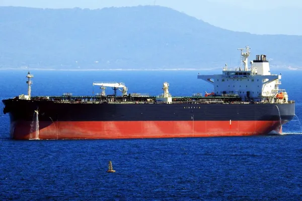 Oil/Chemical tanker for sale
