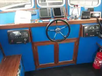 இழுக்கும் படகு விற்பனைக்கு
