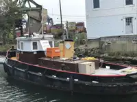 இழுக்கும் படகு விற்பனைக்கு