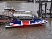 குரூஸ் கப்பல் விற்பனைக்கு