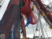 டிராலர் விற்பனைக்கு