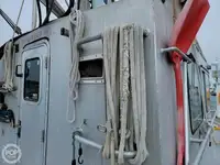 உயிர் காக்கும் படகு விற்பனைக்கு