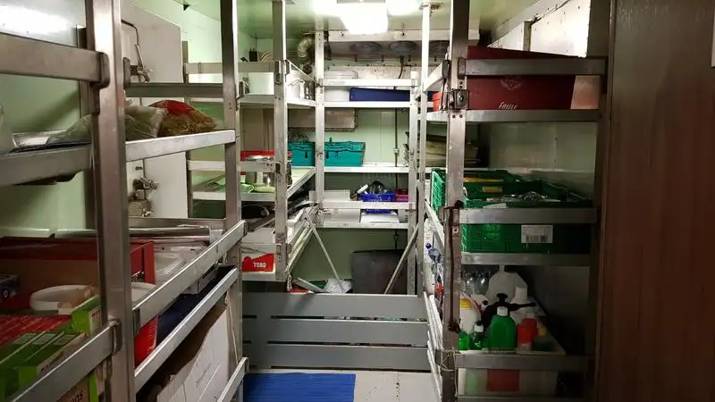 எண்ணெய் / இரசாயன டேங்கர் விற்பனைக்கு