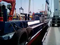 குழு படகு விற்பனைக்கு