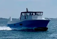 குழு படகு விற்பனைக்கு