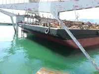 பarge விற்பனைக்கு