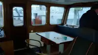 டிராலர் விற்பனைக்கு