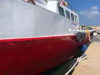 கண்டெய்னர் கப்பல் விற்பனைக்கு