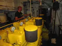 எண்ணெய் / இரசாயன டேங்கர் விற்பனைக்கு