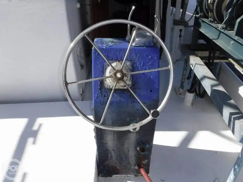 டிராலர் விற்பனைக்கு