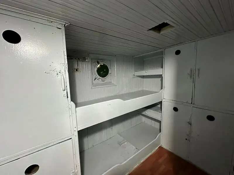 டிராலர் விற்பனைக்கு