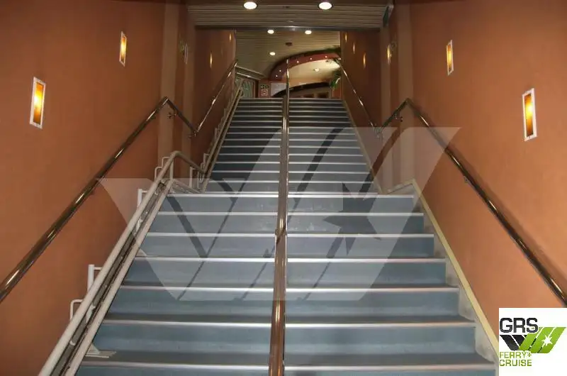 ரோ-ரோ கப்பல் விற்பனைக்கு