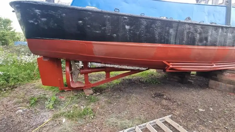வேலை செய்யும் படகுகள் விற்பனைக்கு