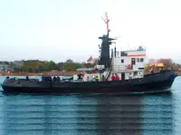 இழுவை படகு விற்பனைக்கு
