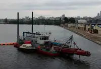தோண்டுபவர் விற்பனைக்கு