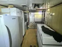 டிராலர் விற்பனைக்கு