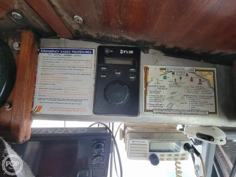 உயிர் காக்கும் படகு விற்பனைக்கு