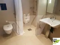 குரூஸ் கப்பல் விற்பனைக்கு